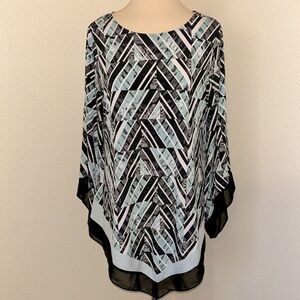 Flattering Alfani Black Mint Green White Top Size 0X Similar to 14